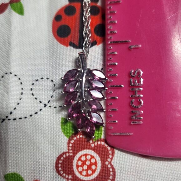 Natural Rhodolite Garnet leaf Sterling Silver Pendant Necklace - Picture 5 of 6